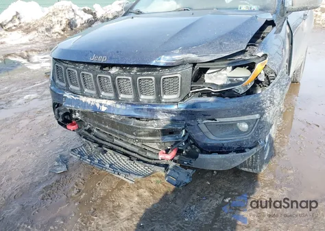 2018 Jeep Compass Trailhawk 4X4 from USA, damaged, VIN 3C4NJDDB5JT270867